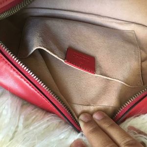 🌹 100% authentic Small Gucci Marmont Camera Bag🌹